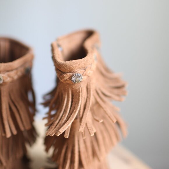 Minnetonka tan suede fringe leather moccasin boots youth girls shoes 13 - Picture 5 of 7